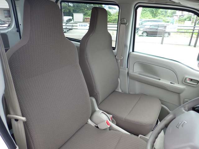 Suzuki Every 8