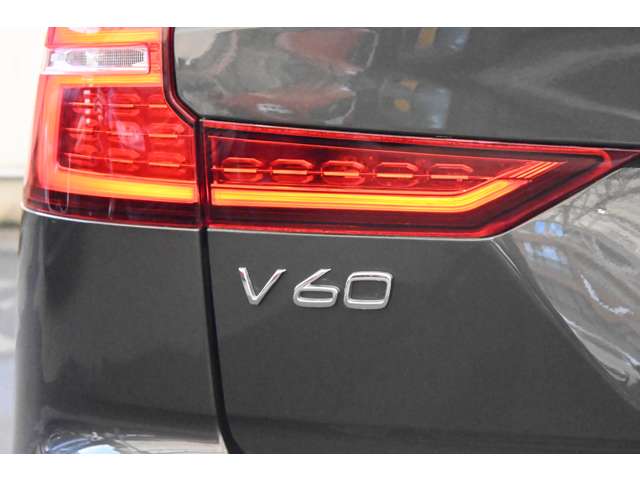 Volvo V60 Cross Country 12