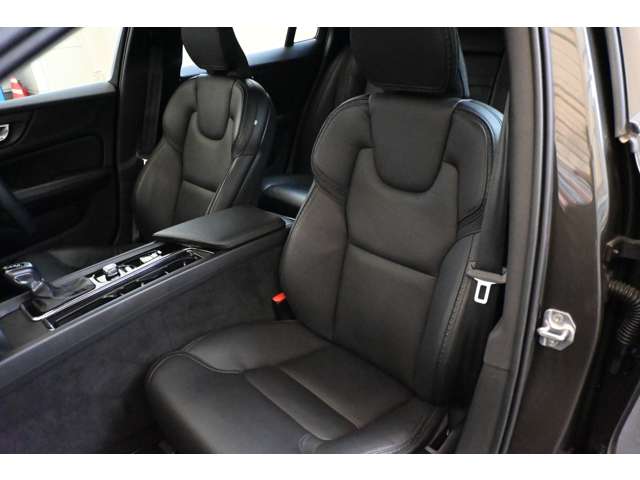 Volvo V60 Cross Country 3
