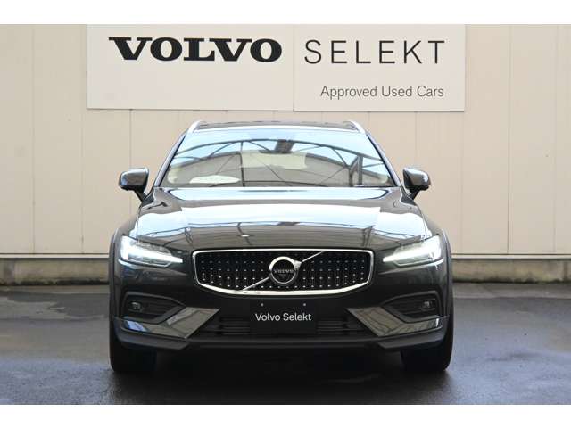 Volvo V60 Cross Country 8