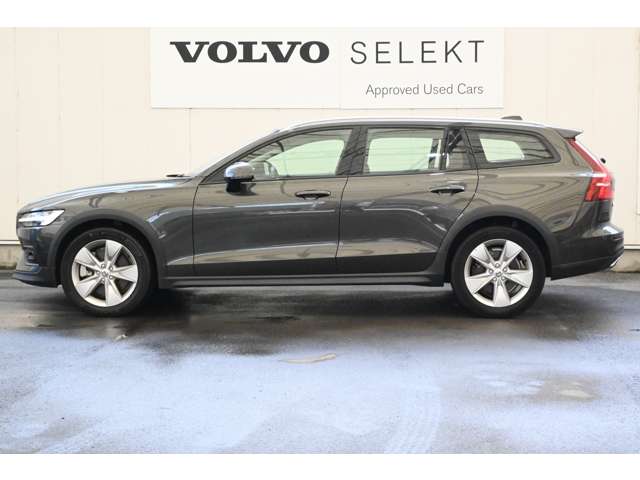 Volvo V60 Cross Country 10