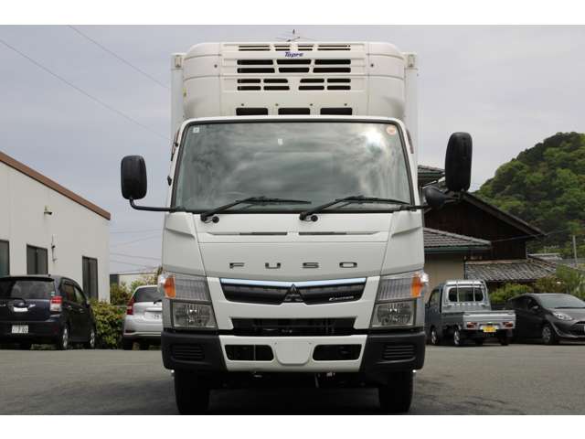 Mitsubishi Fuso Canter 2