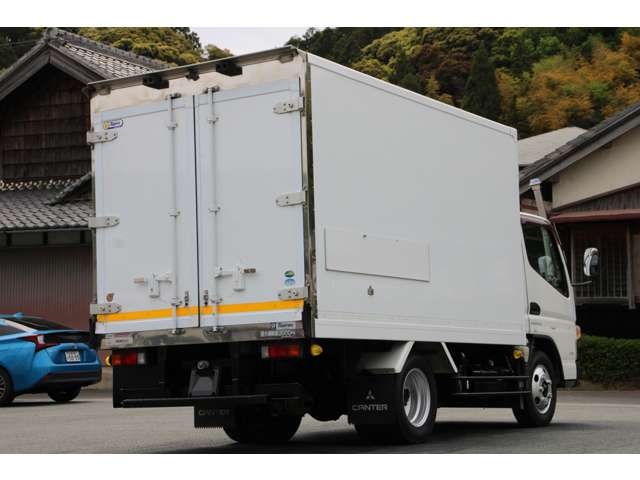 Mitsubishi Fuso Canter 7