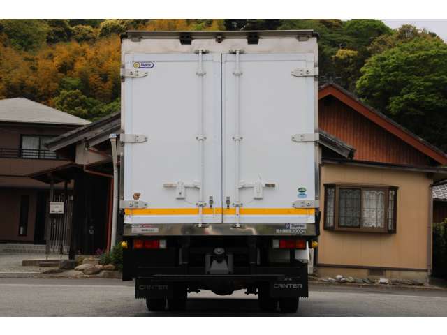 Mitsubishi Fuso Canter 8