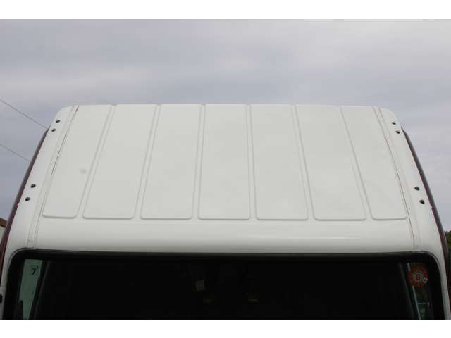 Mitsubishi Fuso Canter 10