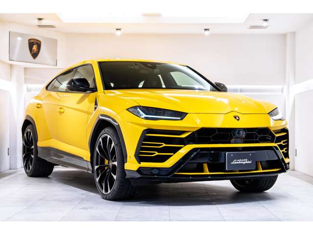 Lamborghini ウルス 3