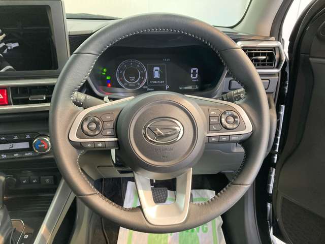 Daihatsu Rocky 11