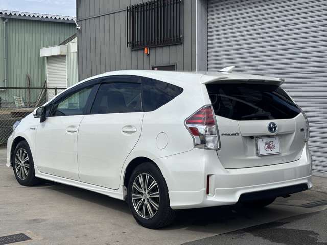 Toyota Prius α 9