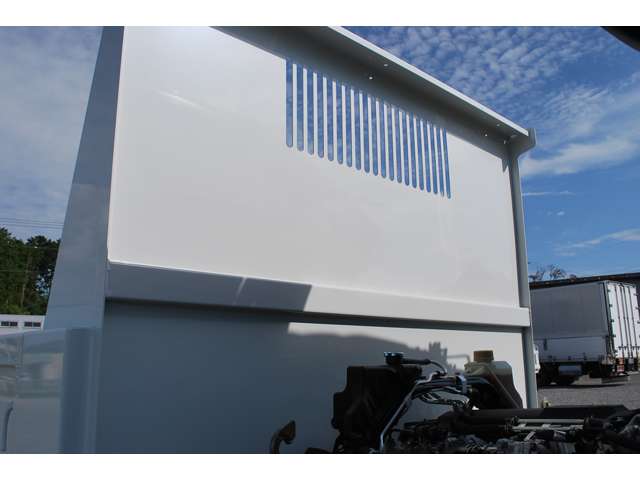 Mitsubishi Fuso Canter 8