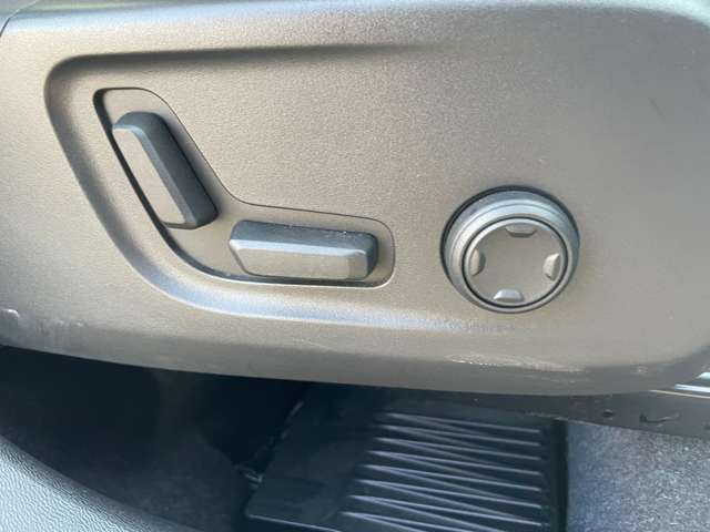 Volvo XC40 12