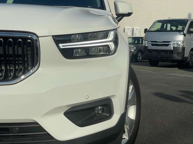 Volvo XC40 8