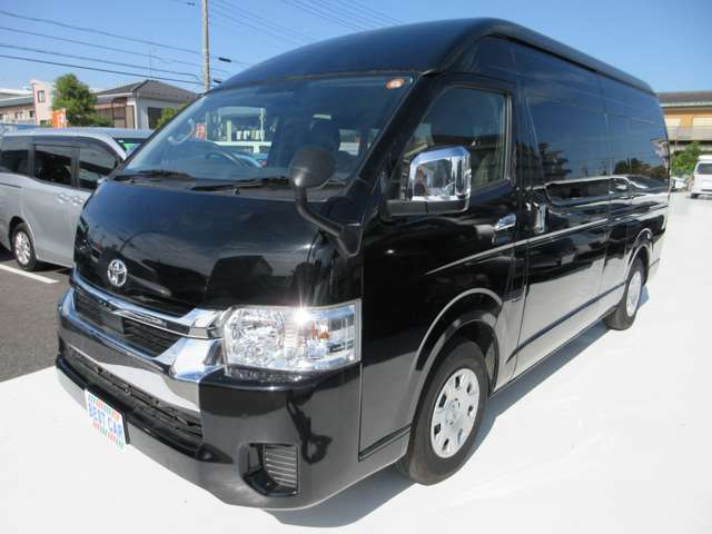 Toyota Hiace 6