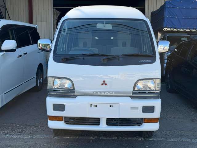 Mitsubishi Bravo 3