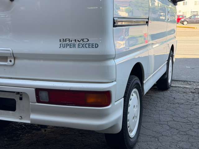 Mitsubishi Bravo 11