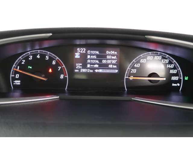 Toyota Sienta 11