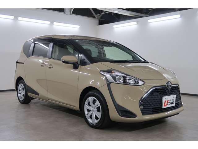 Toyota Sienta 5