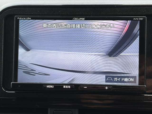 Toyota Sienta 5
