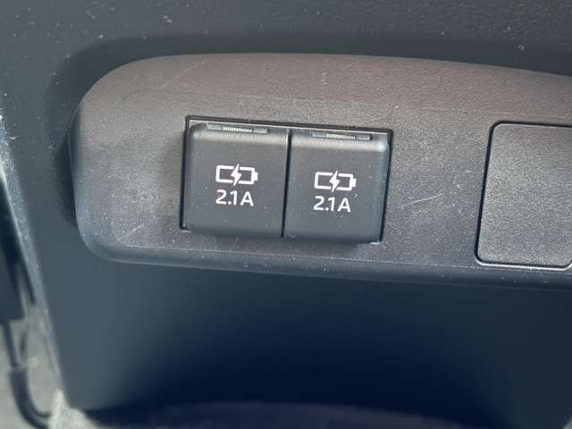 Toyota Sienta 10