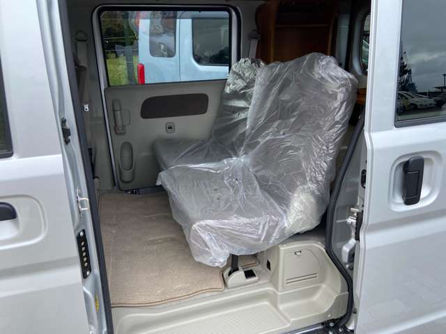 Nissan NV100 Clipper 12