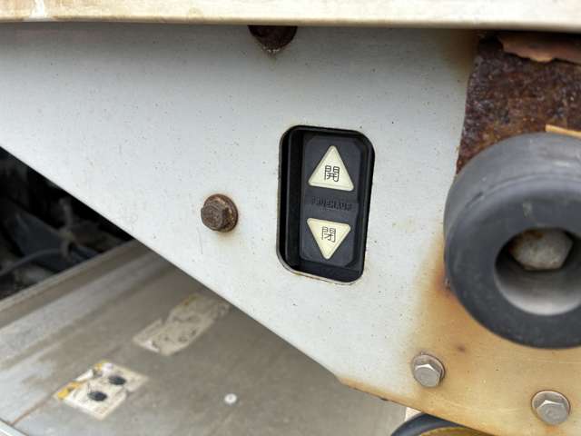 Isuzu Forward 12