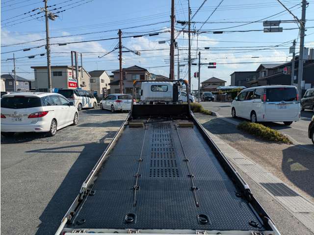 Isuzu Elf 10