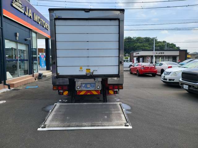 Mitsubishi Fuso Fighter 5