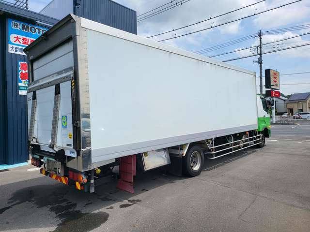 Mitsubishi Fuso Fighter 6