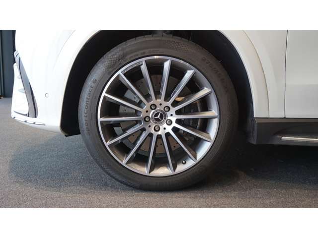 Mercedes-Benz GLE 12