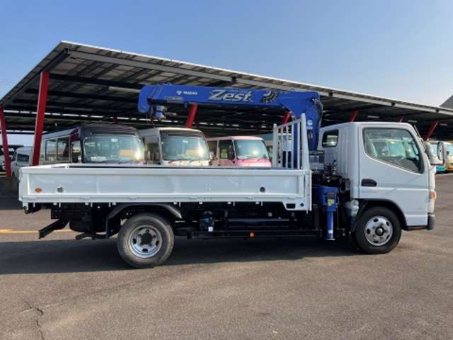 Mitsubishi Fuso Canter 7