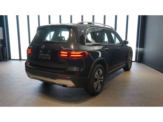Mercedes-Benz GLB 10