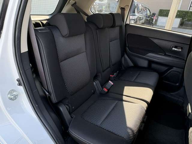Mitsubishi Outlander 7