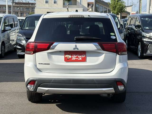 Mitsubishi Outlander 10