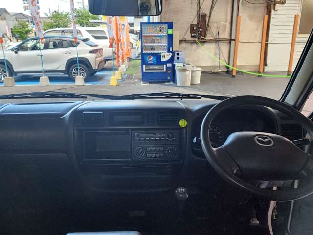 Mazda Bongo Truck 12