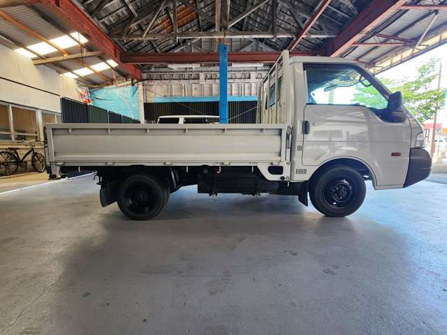 Mazda Bongo Truck 7
