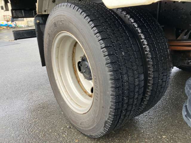 Mitsubishi Fuso Canter 12
