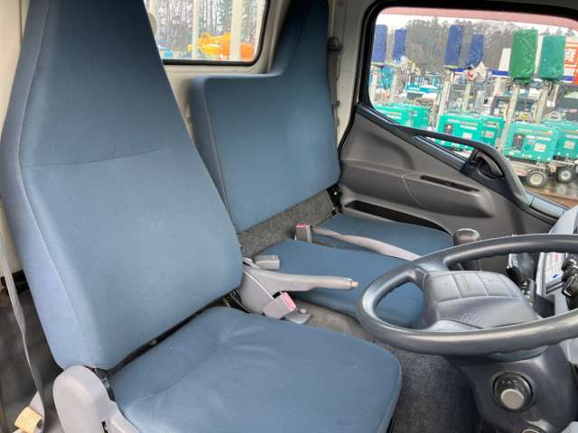 Mitsubishi Fuso Canter 4