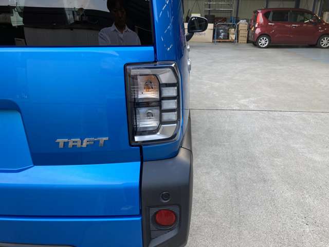 Daihatsu Taft 12
