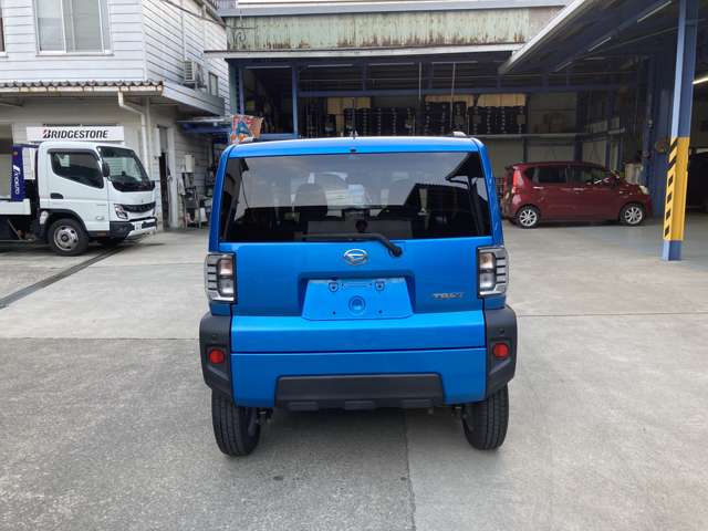Daihatsu Taft 5