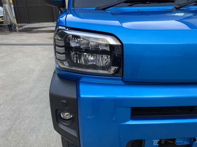 Daihatsu Taft 9