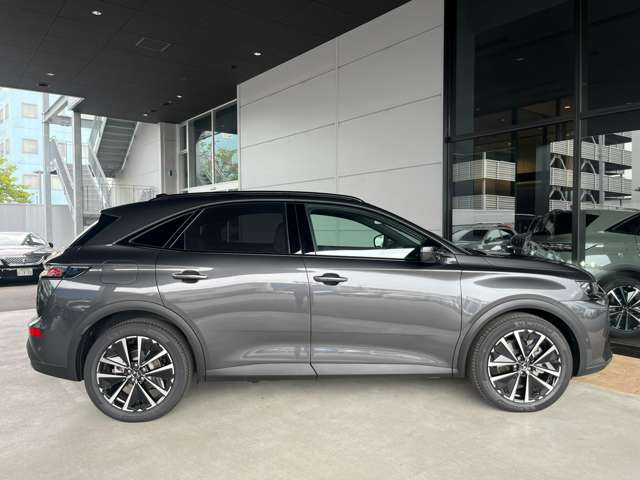 DS Automobiles DS7 10