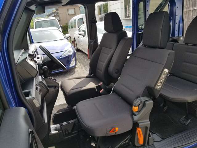 Honda N-VAN 12