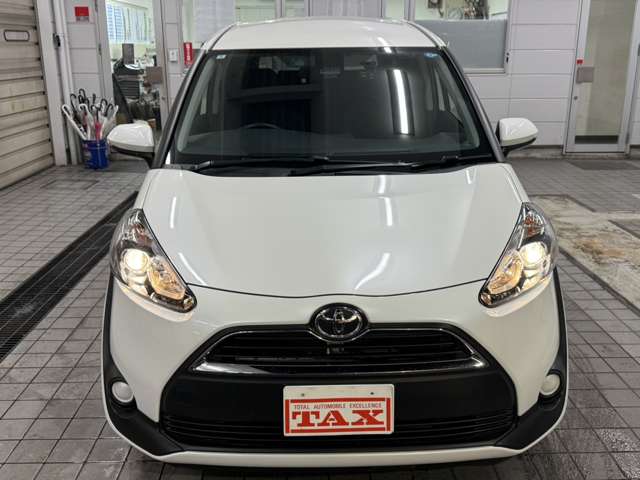 Toyota Sienta 2
