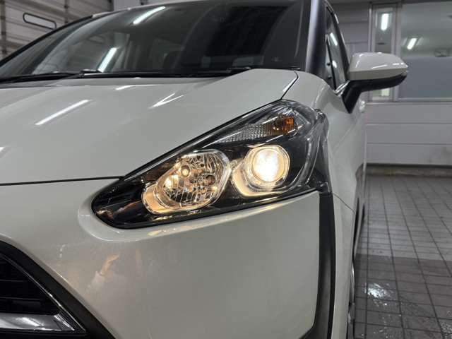 Toyota Sienta 9
