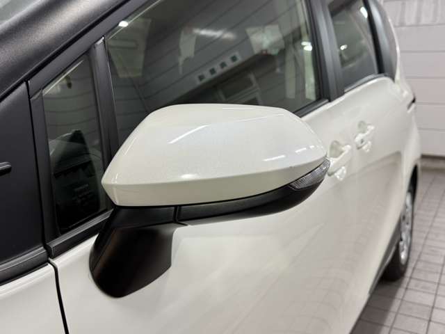 Toyota Sienta 10