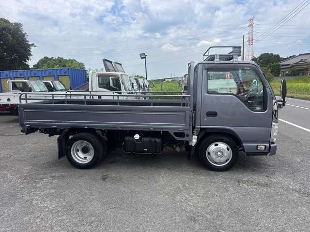 Isuzu Elf 7