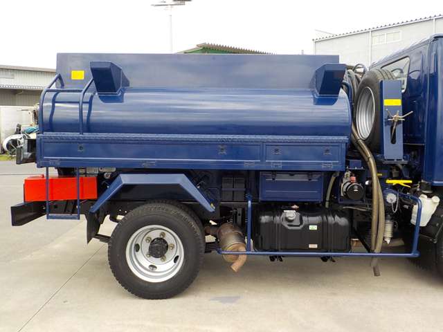 Isuzu Elf 10