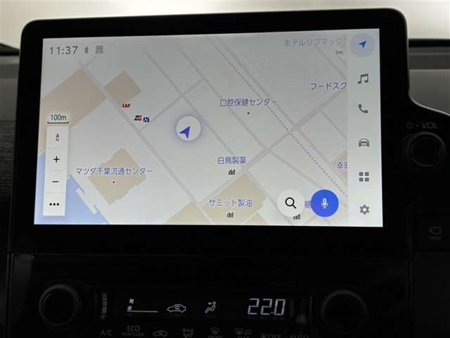 Toyota Sienta 4