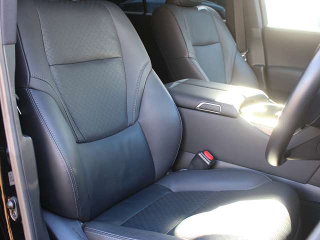 Toyota Land Cruiser 300 8