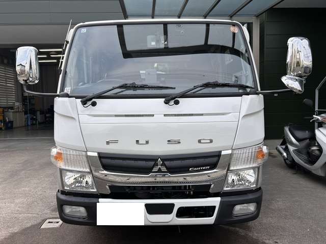 Mitsubishi Fuso Canter 2