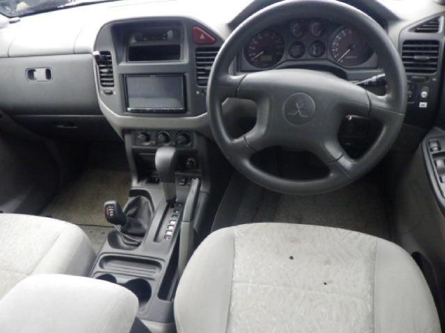 Mitsubishi Pajero 6